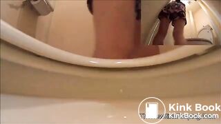 Japanese woman popping on porn