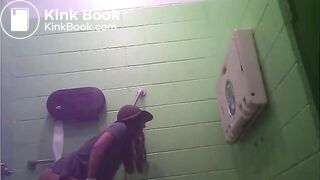 Girls pooping on the toliet - video 9
