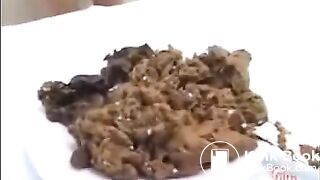 Eating her own shit - video 3