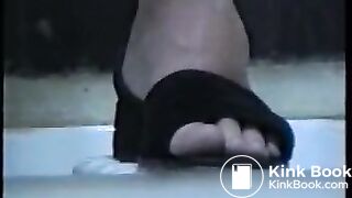 Japanese girl shitting & peeing spycam