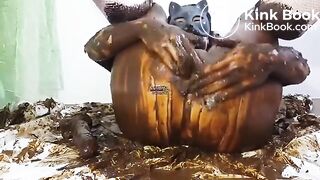 Slut COVERED in shit