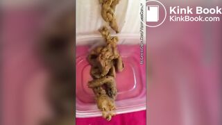 Girl pooping - video 4