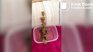 Girl pooping - video 4