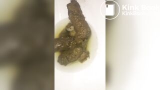 My friend takes huge shits