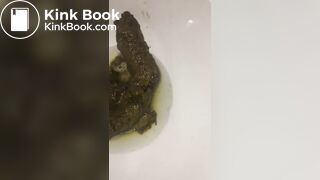 My friend takes huge shits