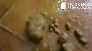 Extremely sexy scat girl.