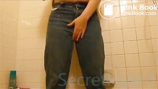 Filling her jeans