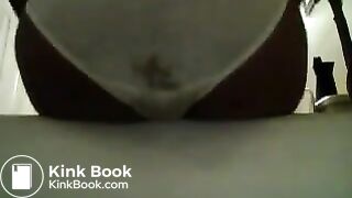 afro-american-girl-pantypoop2