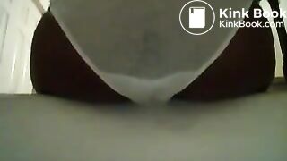 afro-american-girl-pantypoop2