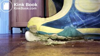 teddy bear stomp under poop