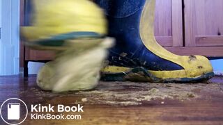 teddy bear stomp under poop