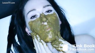 She smears shit on her face & eats it
