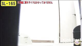 Natural pooping Japanese girls