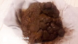 Blonde Diarrhea in Tights