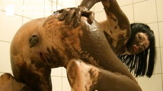 full body shit smearing