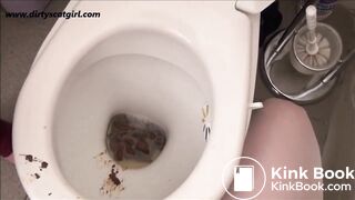 scat slave Victoria in action