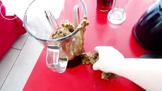 chubby girl shits and shake