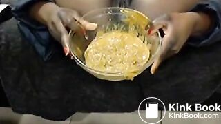 Ebony shits - video 2