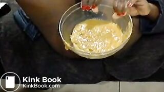 Ebony shits - video 2