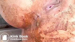 scat girl 2 - video 3