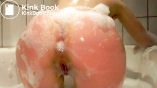 Another bathtub shitiing vid