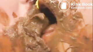 Japanese Girls Kissing Sensually With Poop