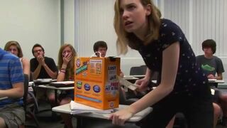 Funny Scat SchoolGirl Shits In Class