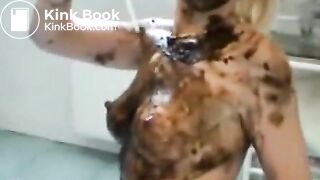 Cathy private show scat eating