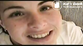Anna pooping for us