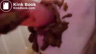 she sucks shitty dildo