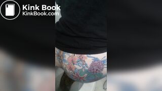 Tatoed woman take a big dump