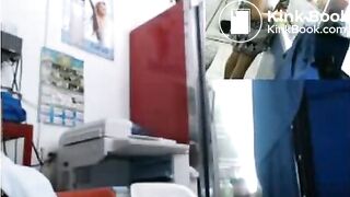 Camgirl Poops in Public