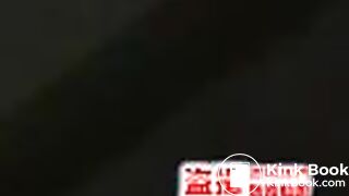 Ungence in the street