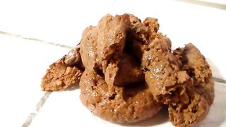 Girl shitting - video 6