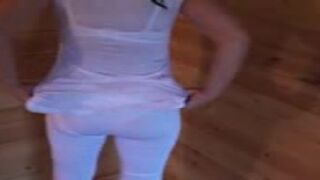 Diarrhea in leggings