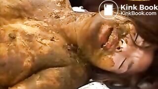 Japanese lovers sucking and fucking in shit