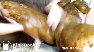 scat spanish lesbians