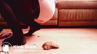 Cam newbie pooped her panties during a solo cam session