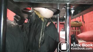 Loose scat eating from domina