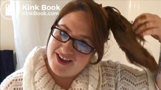 BBW smears shit on hair and sweater