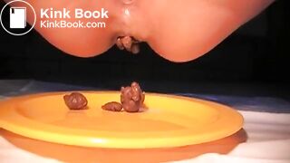 Chick is pooping on the plate