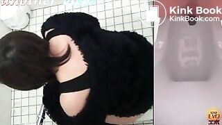 Asian Pooping Girl 027