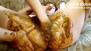 Amateur scat fisting with very dirty girl