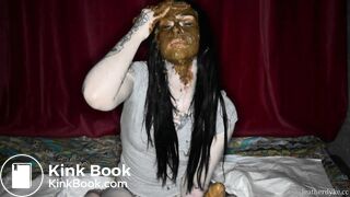 Scat smearing and dildo blowjob