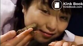 jap chick shits huge turds and vomit at same time