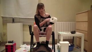 Multiple girls shit on slave