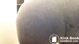 Yoga pants and pantypoop