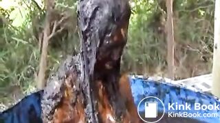 Brunette hottie taking a scat bath