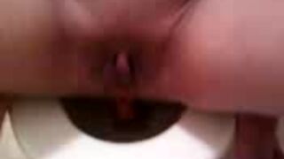 taking a shit for my boyfriend