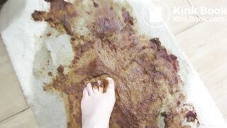 she loves stain your feet